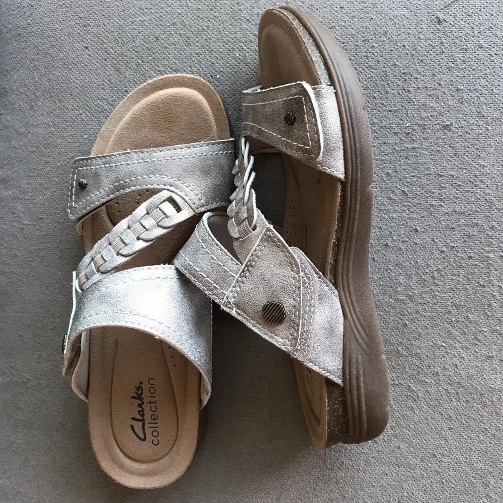 Clarks Collection Women's Metallic buffed gold Braided Strap Sandals - Picture 4 of 5